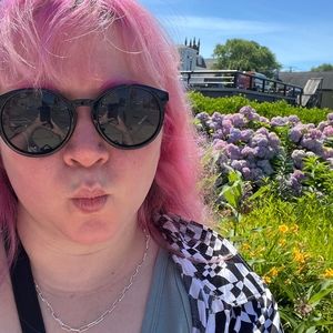 Meet your Posher, Bridgette